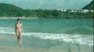 Petite redhead විශාල කුකුළෙකු හා මගුලක් ගසයි