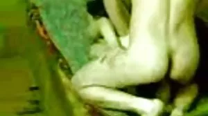 රෙඩ්හෙඩ් ලේකම් ලොක්කාට පහර දෙයි