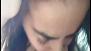 සාරා ෆේමස් වෙන්න කුස්සියේ කෙලවෙනවා