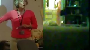 අං විශාල බූරුවා MILF ඇඩ්‍රියානා චෙචික් ජෙනිෆර් වයිට් විසින් බූරු ඇල්ලීම රස වින්දා