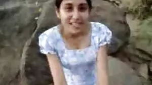 රිය පැදවීමෙන් පසු ෆේෂල් කරන ලද ස්පෙක්ස් හි සැබෑ උකස් සාප්පු යෞවනයා