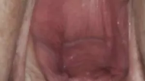 රෙඩ්හෙඩ් ලීසා දිලිසෙන අතර කුලී රථයේ කෙලවරයි